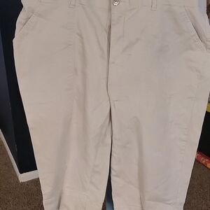 Women's Stylish Cream Capris